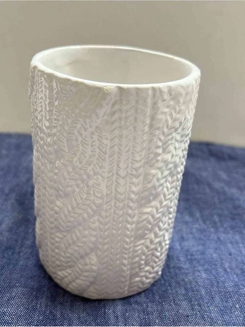 White Sweater Mug Saxon Chocolate Cozy Cup Knit Pattern Ceramic Coffee Tea Warm